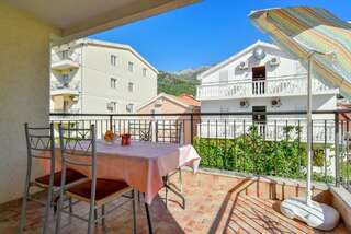 Гостевой дом Rooms and Apartments Oregon Будва Апартаменты с 2 спальнями-9