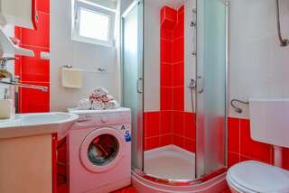 Гостевой дом Rooms and Apartments Oregon Будва Апартаменты с 2 спальнями-12