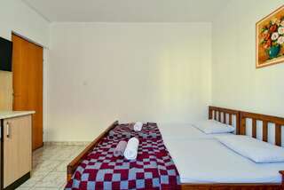 Гостевой дом Rooms and Apartments Oregon Будва Номер-студио "Комфорт"-4