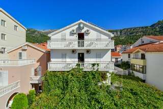 Гостевой дом Rooms and Apartments Oregon Будва-5