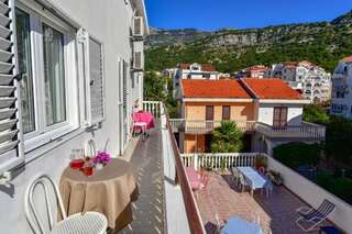 Гостевой дом Rooms and Apartments Oregon Будва Трехместный номер-4