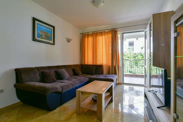 Гостевой дом Rooms and Apartments Oregon Будва-5