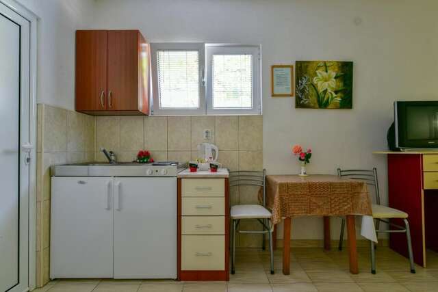 Гостевой дом Rooms and Apartments Oregon Будва-100